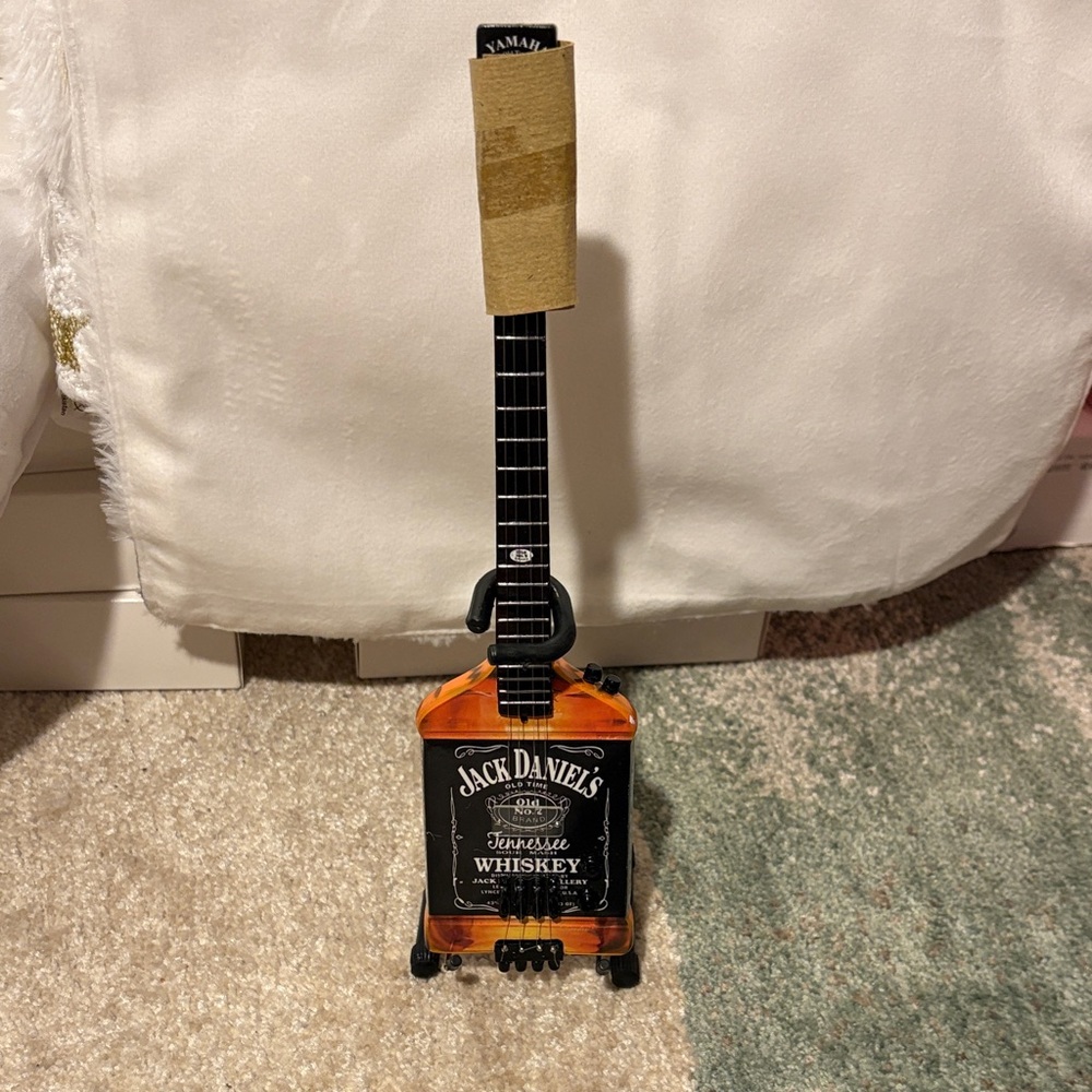 Michael Anthony JD Guitar Mini - Picture 1 of 5